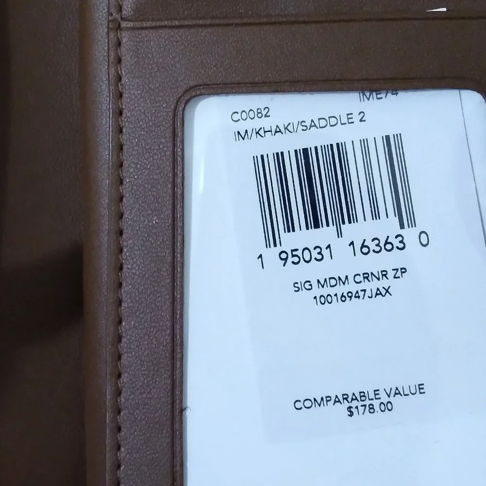 Coach Signature Medium Wallet